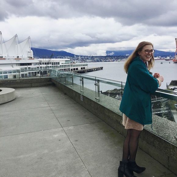 Meet your Posher, Jenaya - Picture 1 of 1